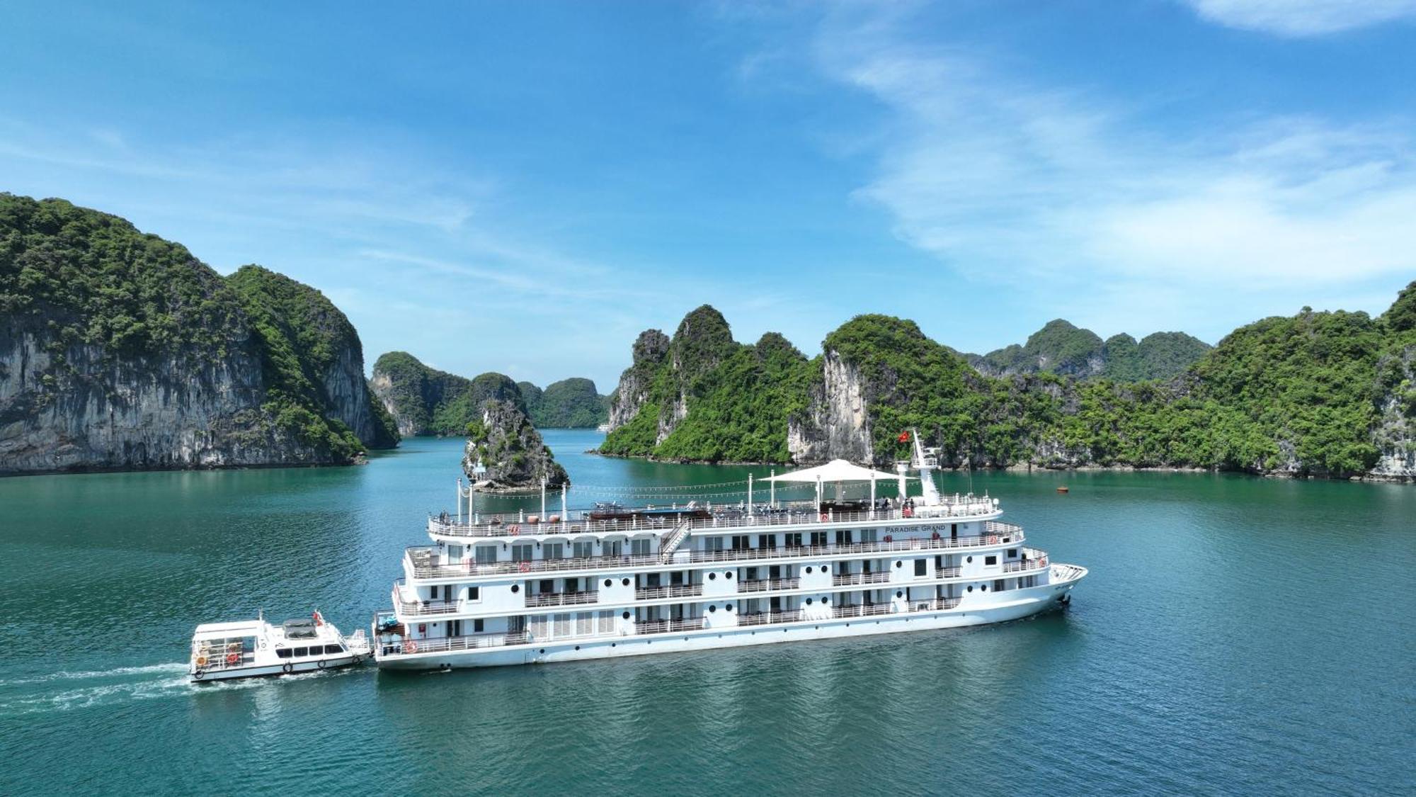 Paradise Grand Cruise - Lan Ha Bay ハロン エクステリア 写真