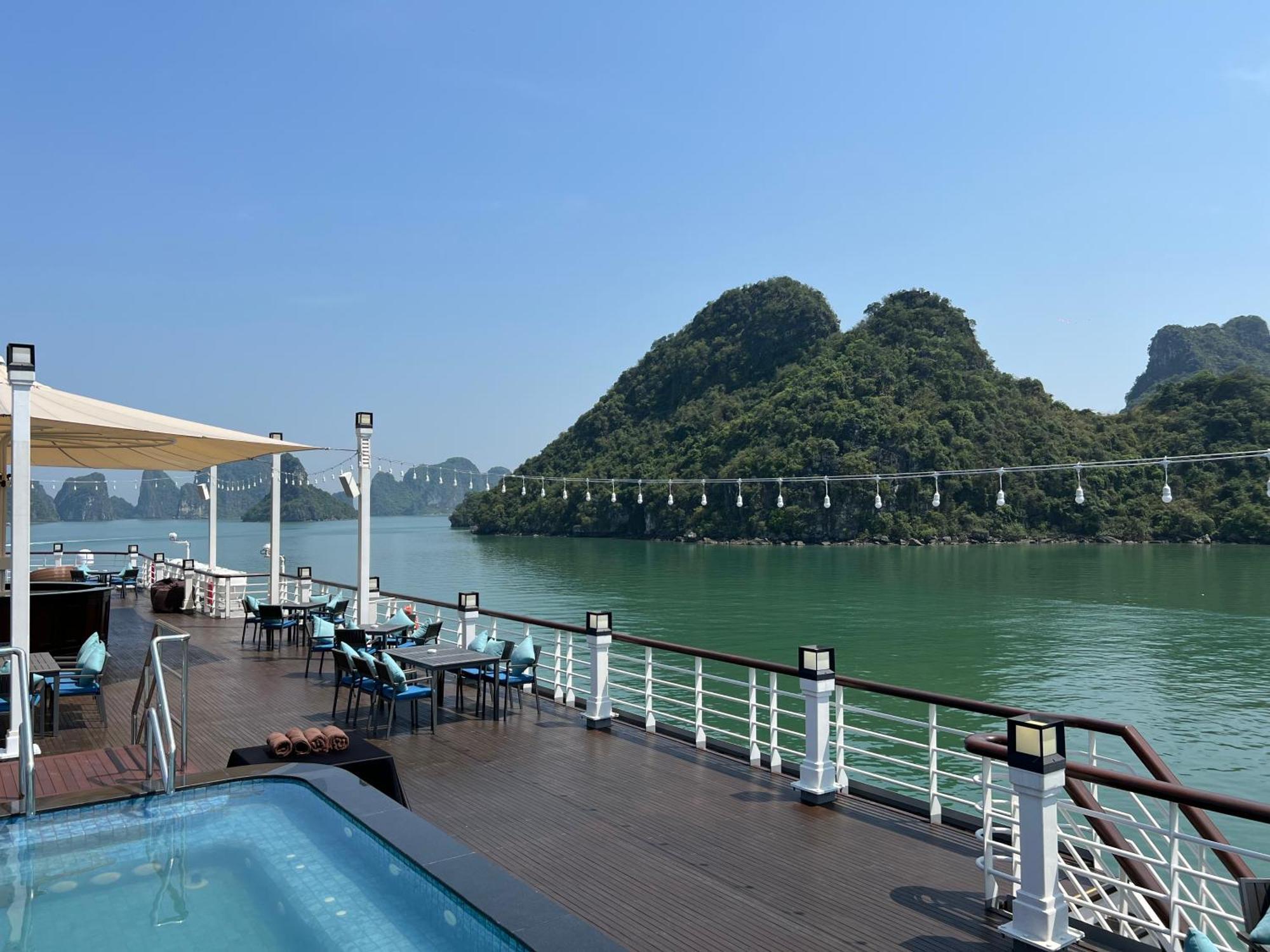 Paradise Grand Cruise - Lan Ha Bay ハロン エクステリア 写真