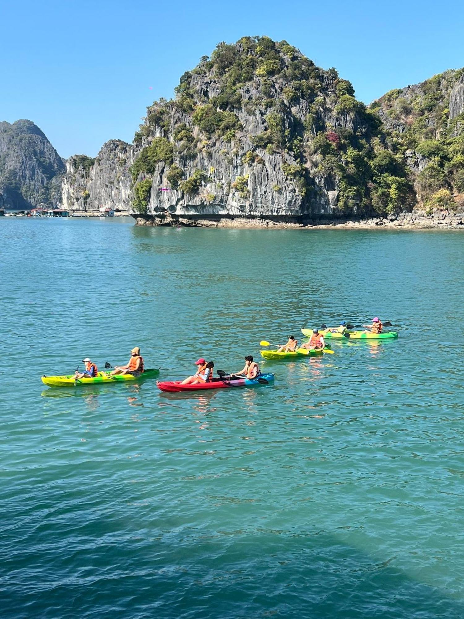 Paradise Grand Cruise - Lan Ha Bay ハロン エクステリア 写真